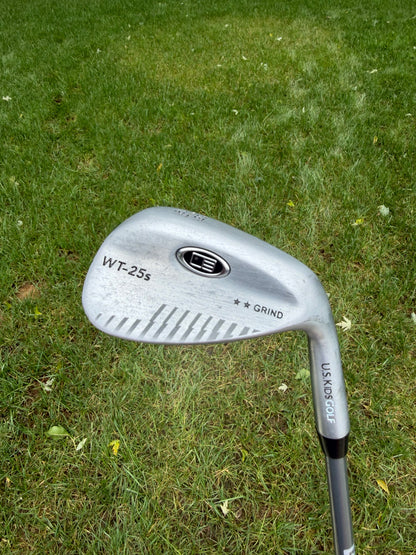 US Kids WT-25s Ultralight 45" Sand Wedge 56° / 12 Youth Flex 25.5" NICE