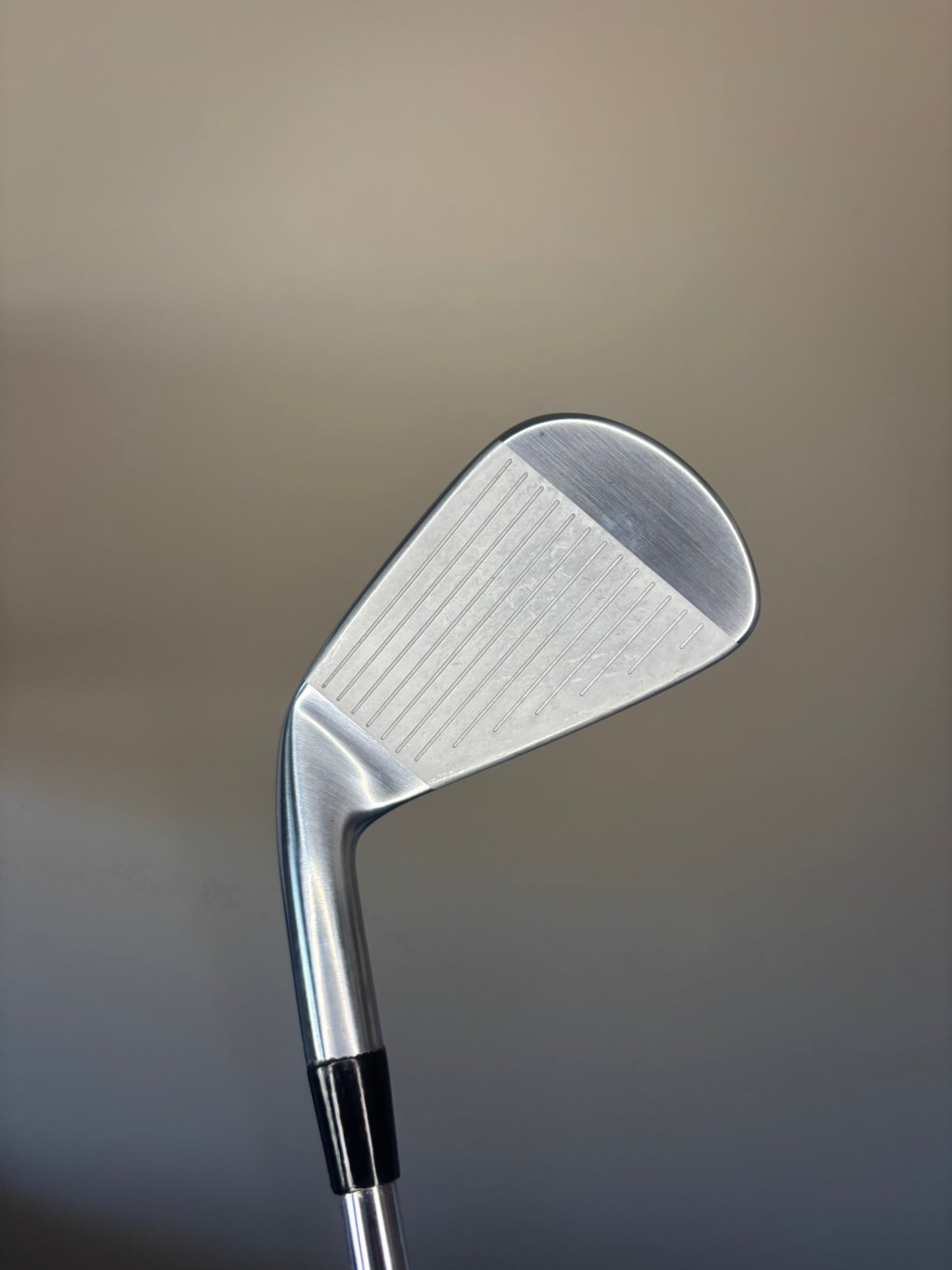 Mizuno Pro 225 HMB 7-Iron DG 120 S300 Stiff Flex 37″ MINT