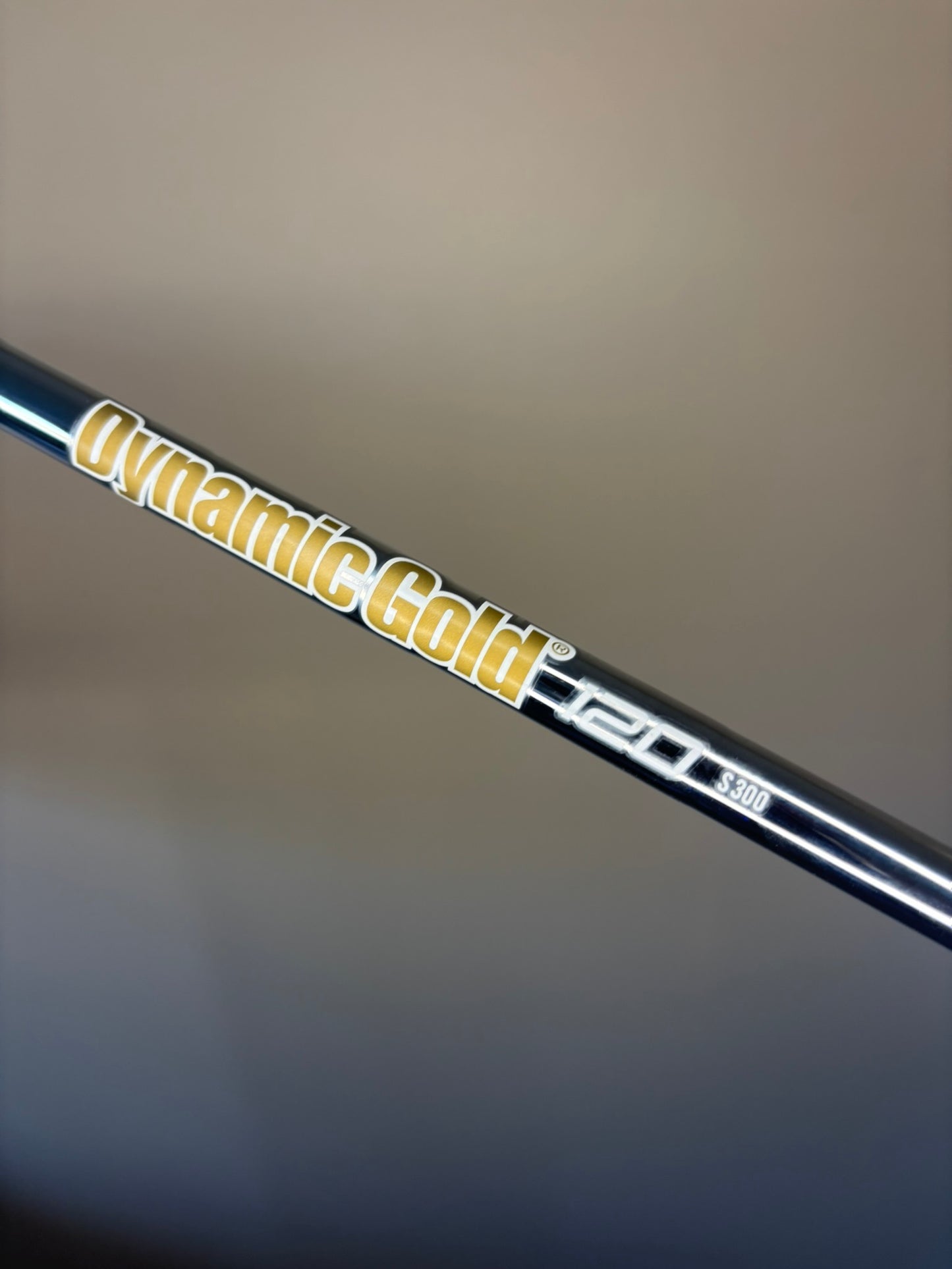 Mizuno Pro 225 HMB 7-Iron DG 120 S300 Stiff Flex 37″ MINT