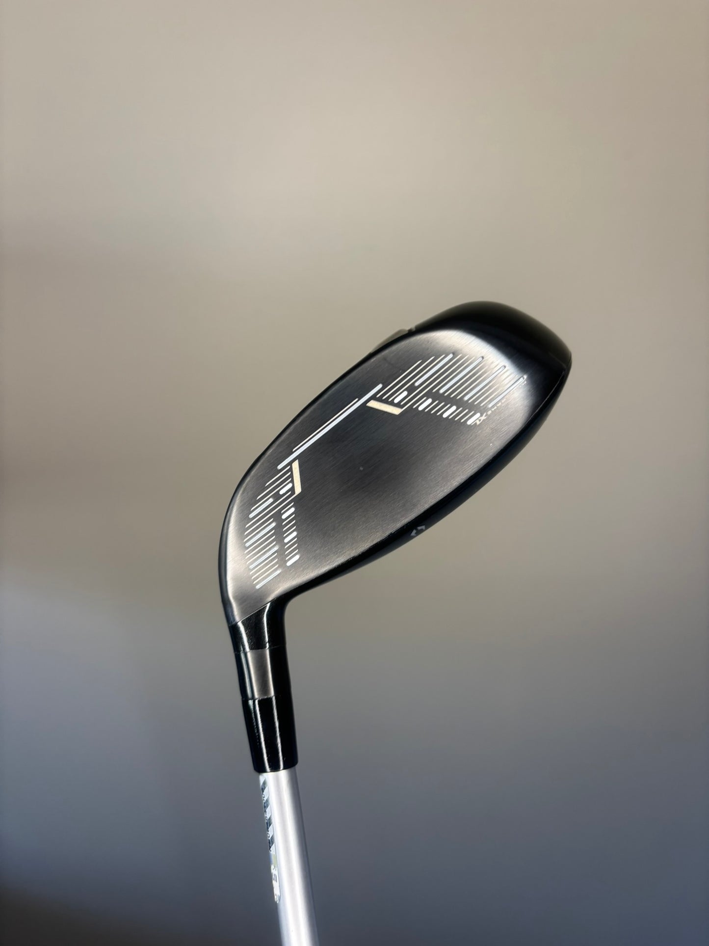 Cleveland Halo XL 7-Wood 21° Aldila Ascent 40g Ladies Flex 41″ MINT