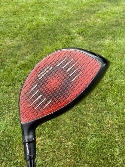 TaylorMade Stealth Plus Driver 10.5° HZRDUS Smoke Rdx Red Stiff Flex 44.5" NICE