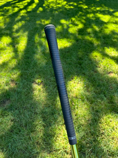 Titleist 585.H 3 Hybrid 19° Aldila NV 85 Stiff Flex 40.5" — photo 8