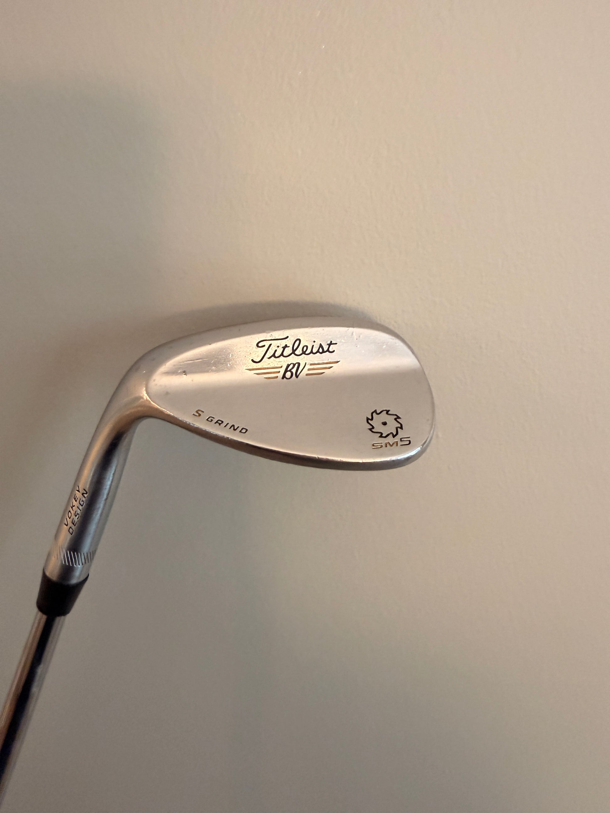 Photo of Titleist SM5 Tour Chrome Wedge 60° Stiff Flex Dynamic Gold