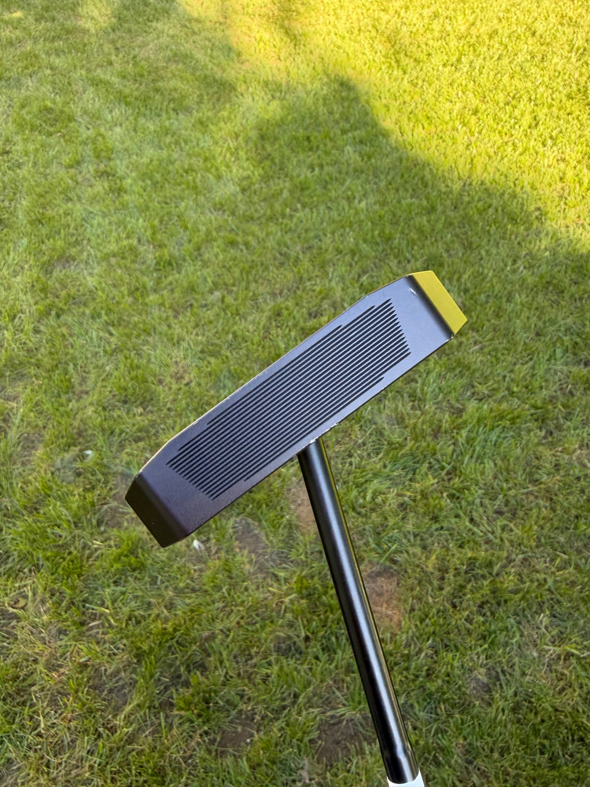L.A.B. Golf DF3 Putter 34" +HC NICE — photo 2