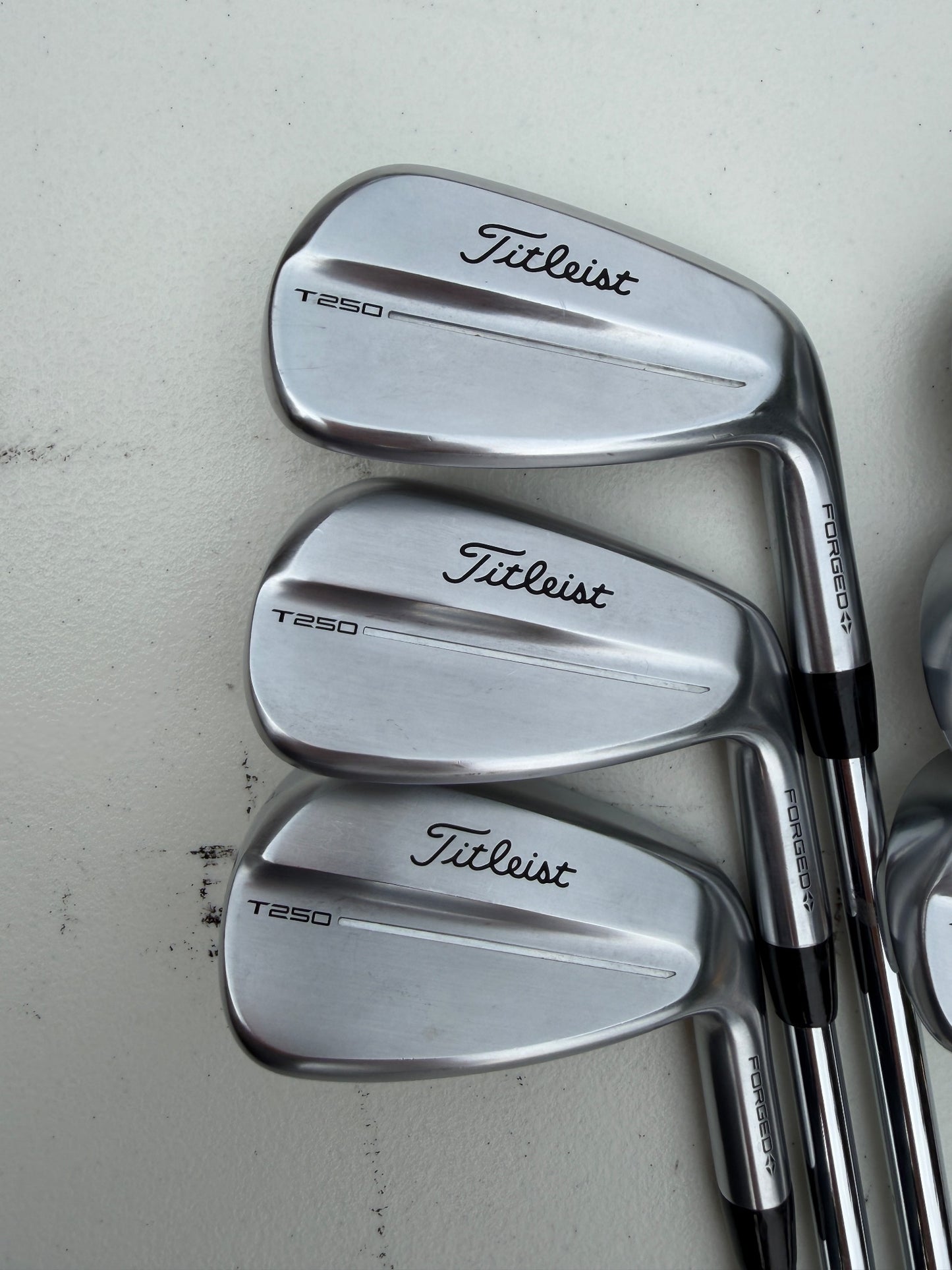 Titleist 2025 T250 Iron Set 5-PW Project X LZ 6.0 120g Stiff Flex NICE — photo 2