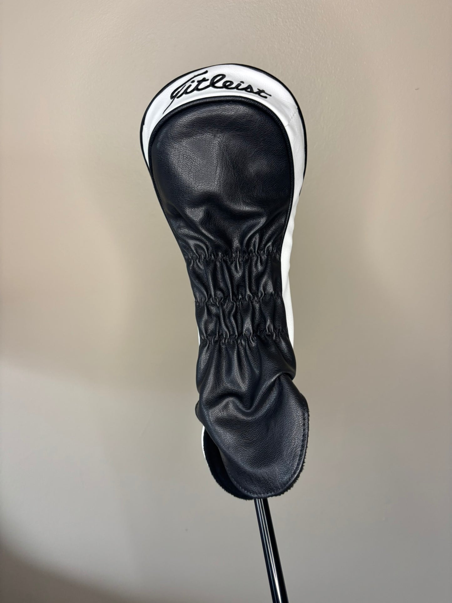 Titleist TSr3 Driver 9° HZRDUS Black 60g Stiff Flex 45.25″ +HC NICE