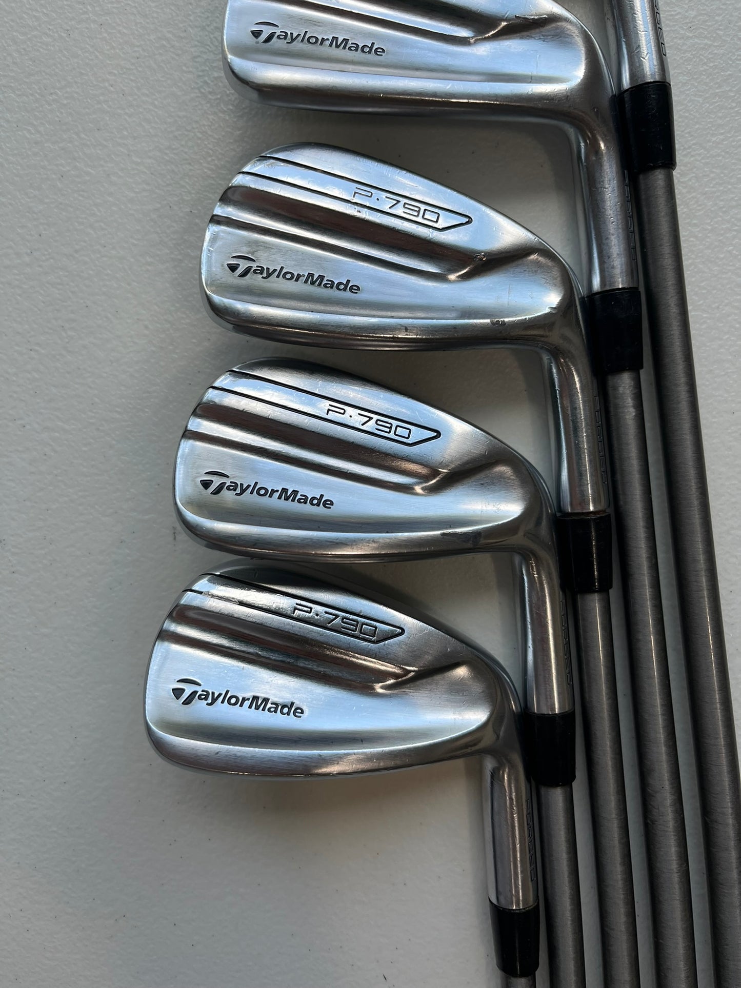 Taylormade P790 2019 Iron Set 6-PW Steelfiber i125 CW Stiff Flex +1.25″ NICE