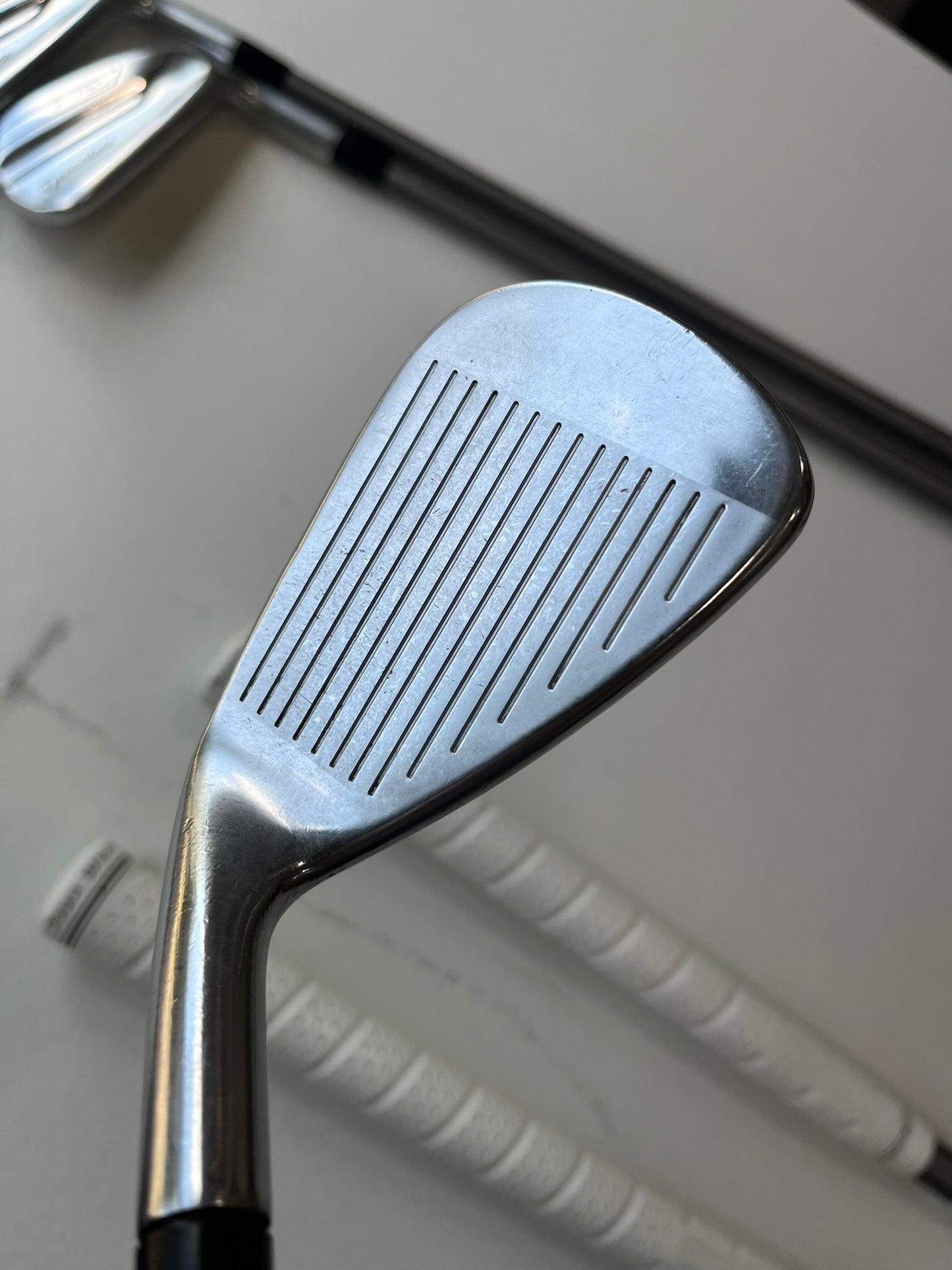 Taylormade P790 2019 Iron Set 6-PW Steelfiber i125 CW Stiff Flex +1.25″ NICE