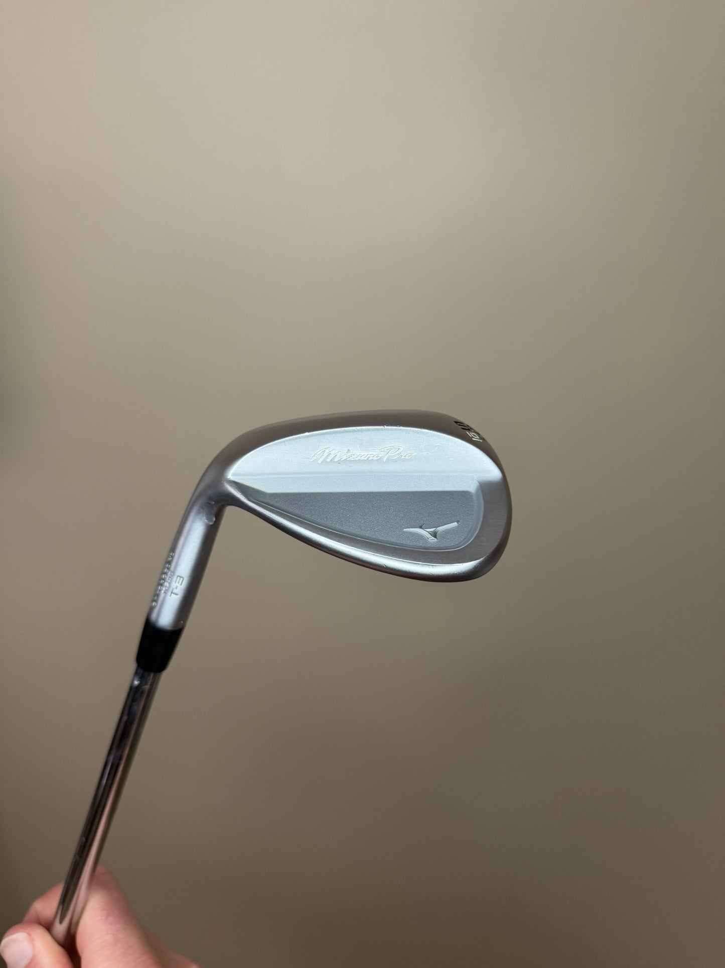Photo of Mizuno Pro T-3 Soft White Satin Sand Wedge 56° Regular Flex Project X Lz