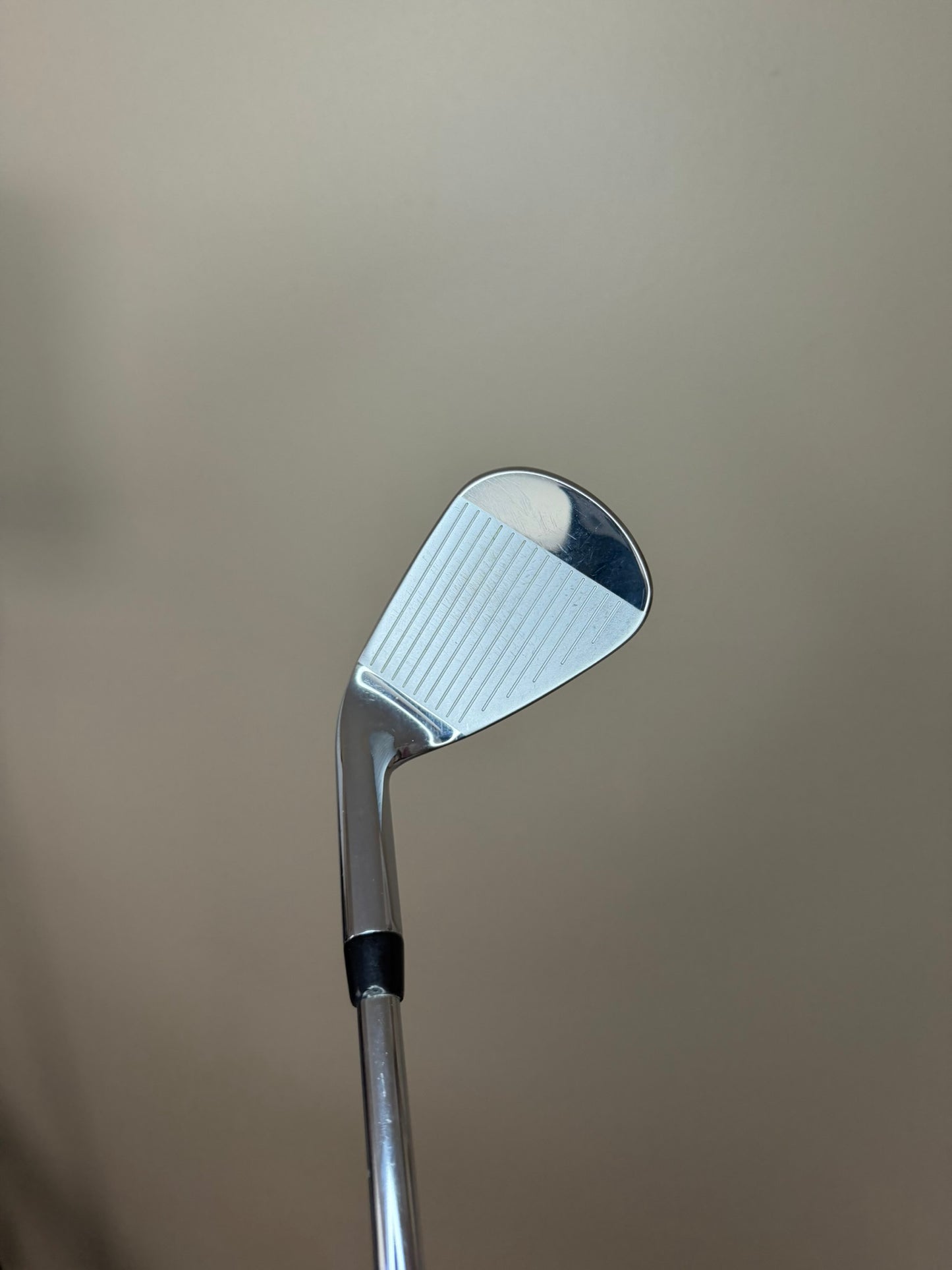 Photo of Callaway Elyte Gap Wedge 47° Regular Flex Vector 80G