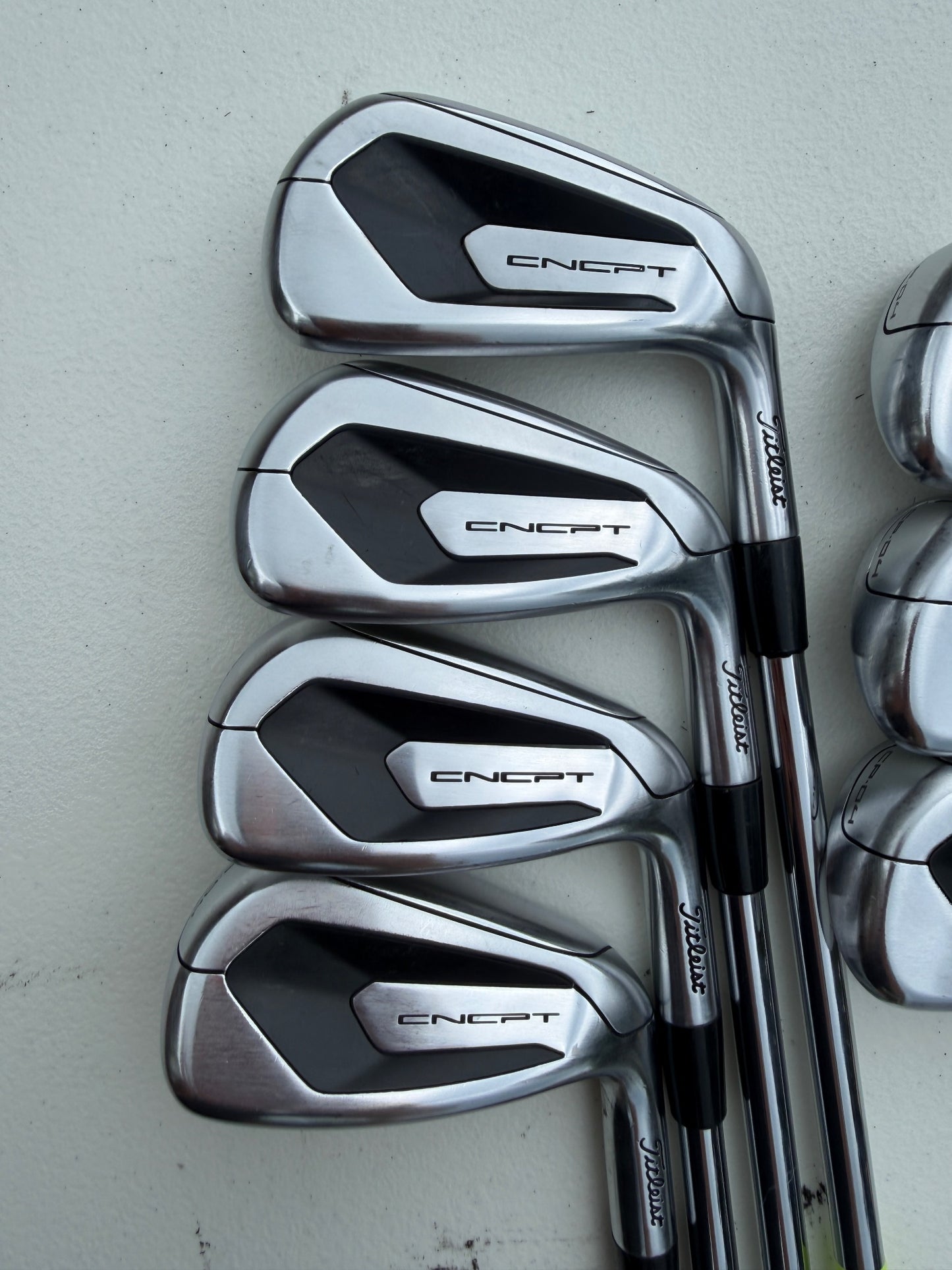 Titleist CNCPT CP-04 Iron Set 4-PW Project X LZ 120g Stiff Flex +1" NICE — photo 2