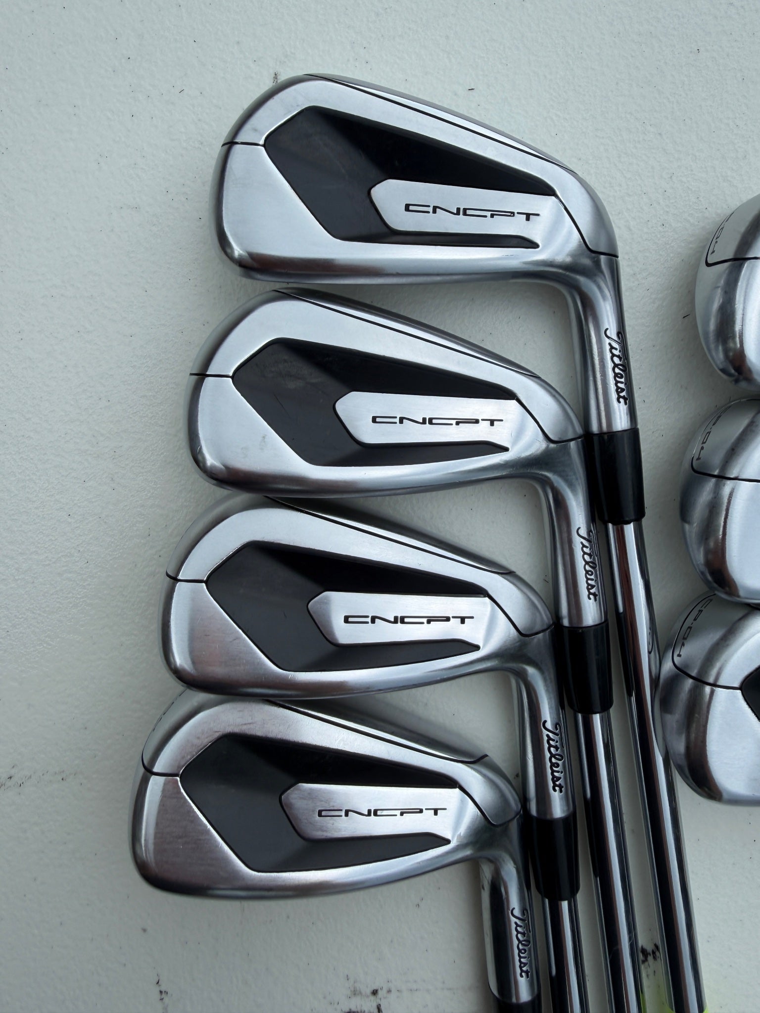 Titleist CNCPT CP-04 Iron Set 4-PW Project X LZ 120g Stiff Flex +1" NICE — photo 2