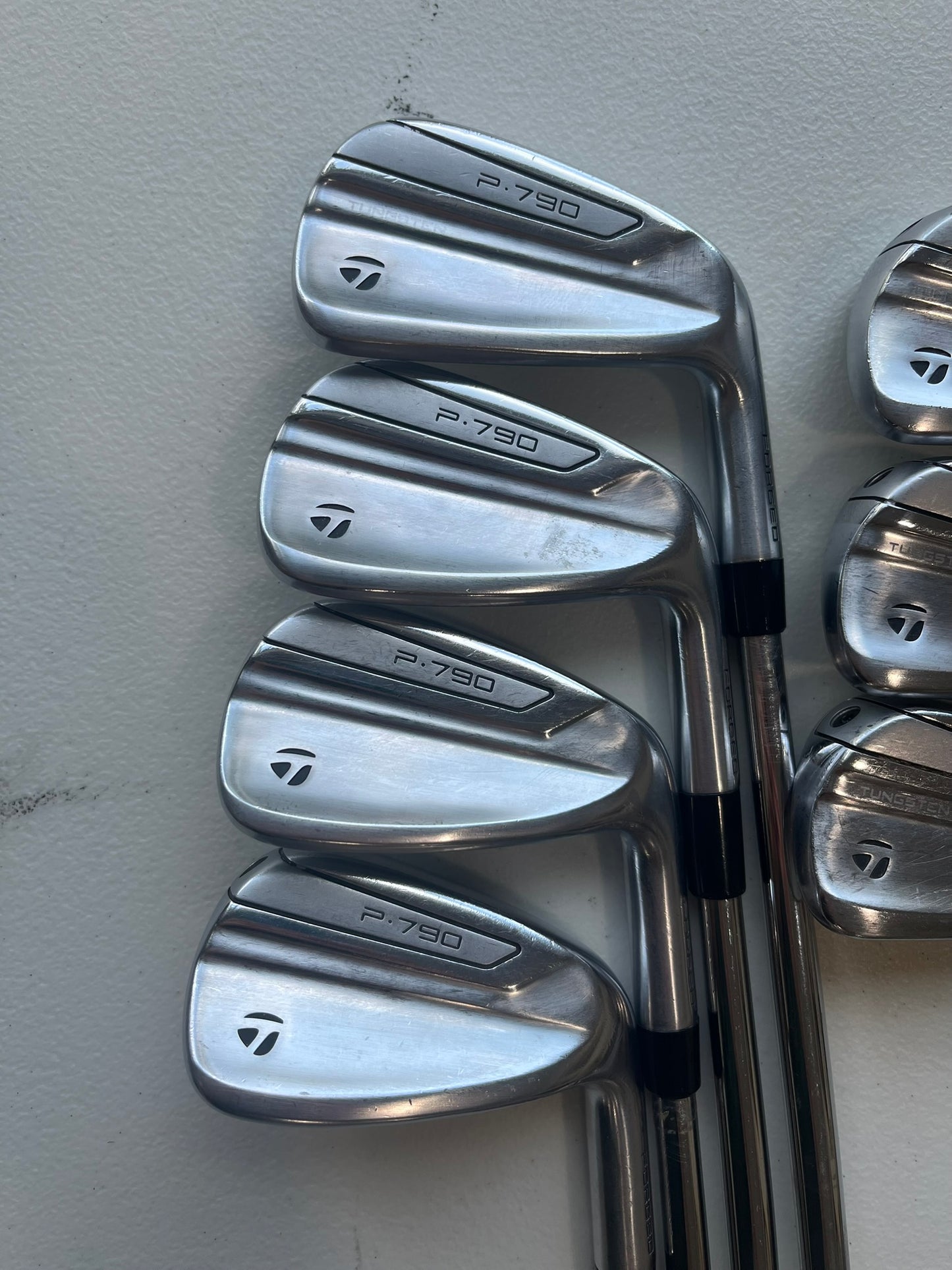 Taylormade P790 2019 Iron Set 4-PW DG 105 S300 Stiff Flex Standard NICE