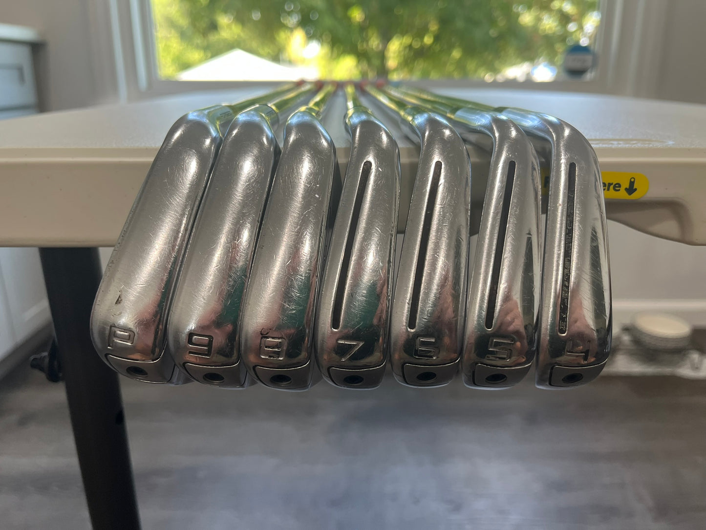 Taylormade P790 2019 Iron Set 4-PW DG 105 S300 Stiff Flex Standard NICE