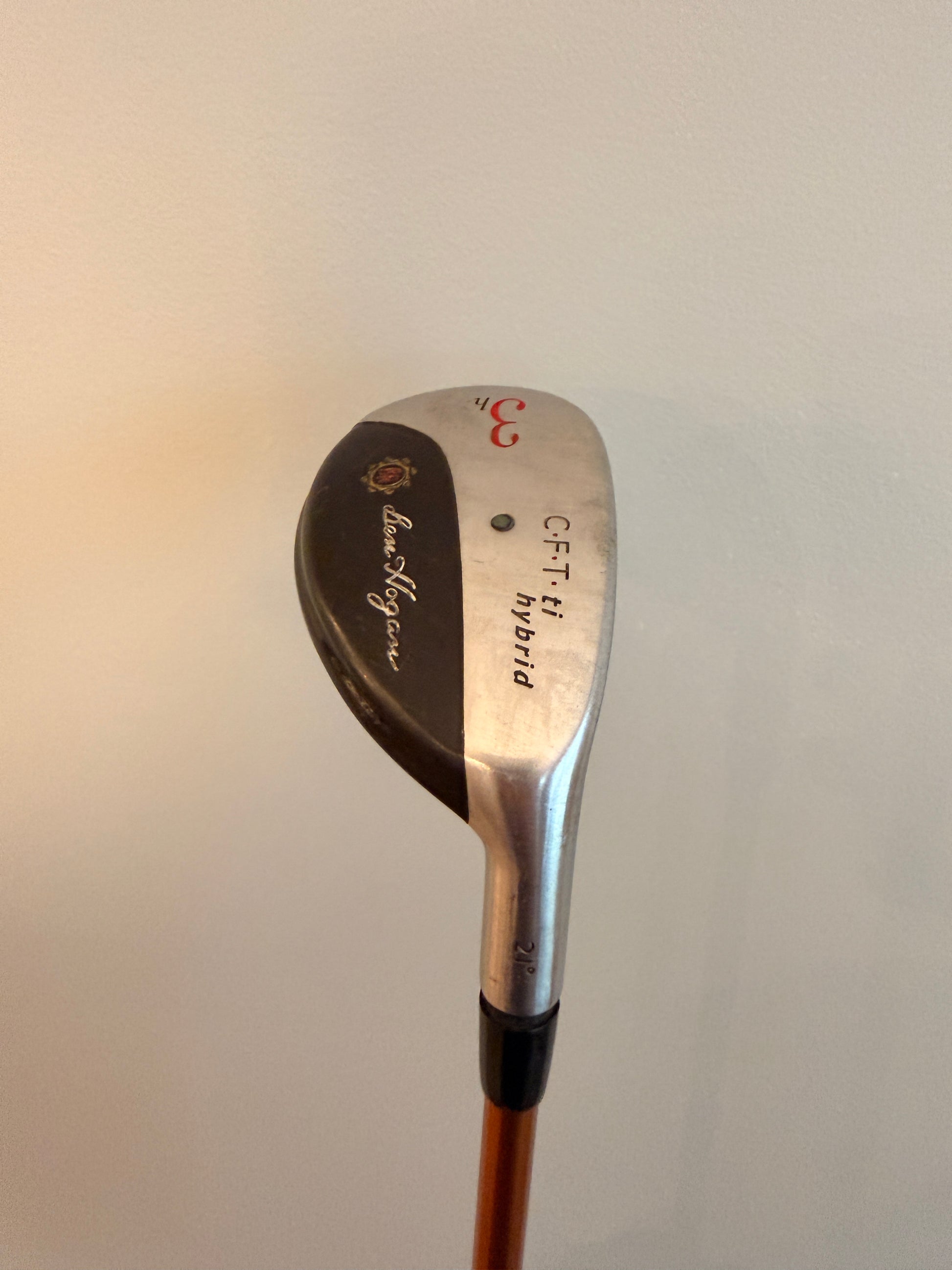 Photo of Ben Hogan Edge CFT Titanium 3 Hybrid 21° Stiff Flex Aldila Nvs 85G