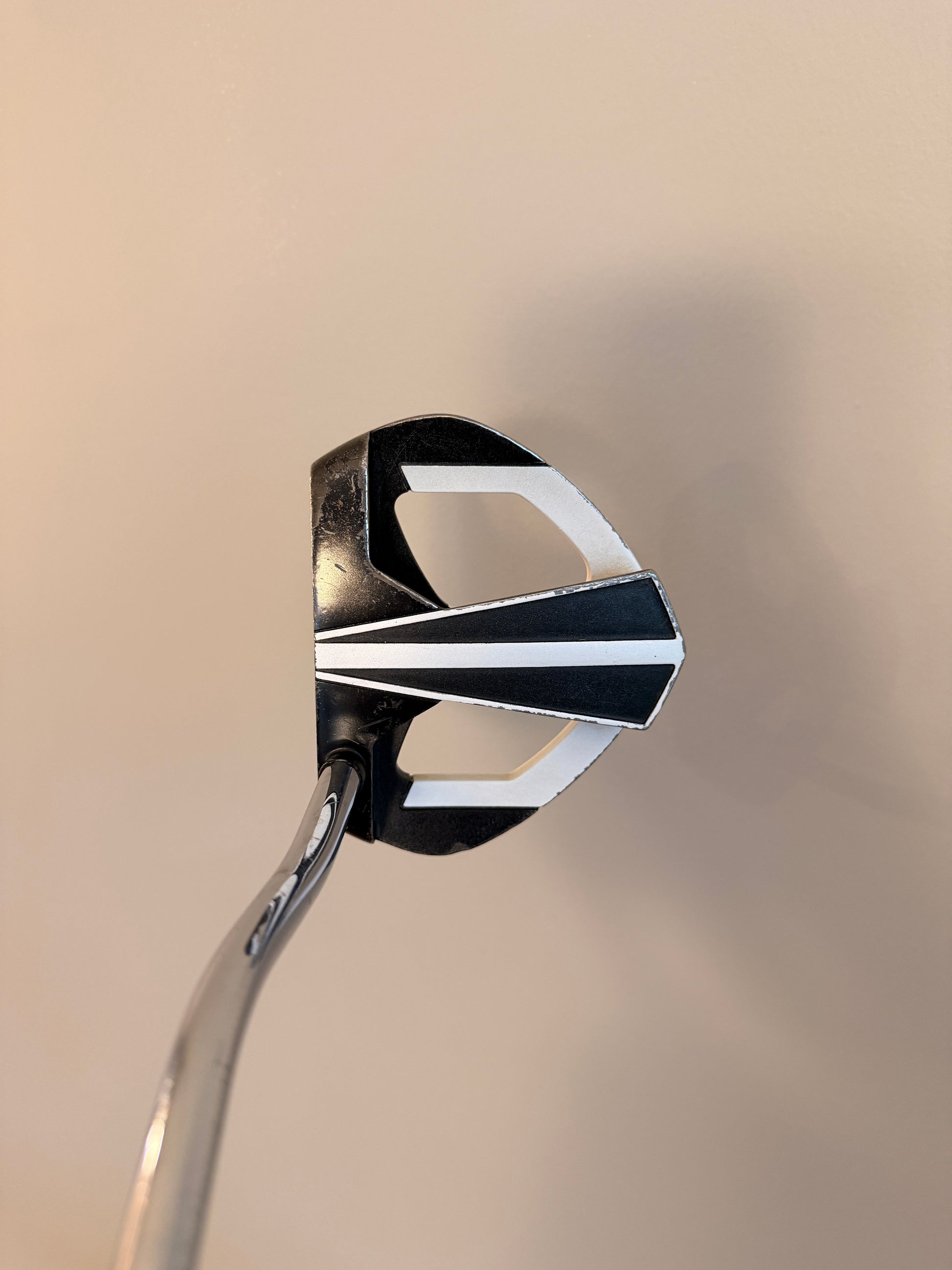 Photo of Odyssey Metal X DART Long Putter
