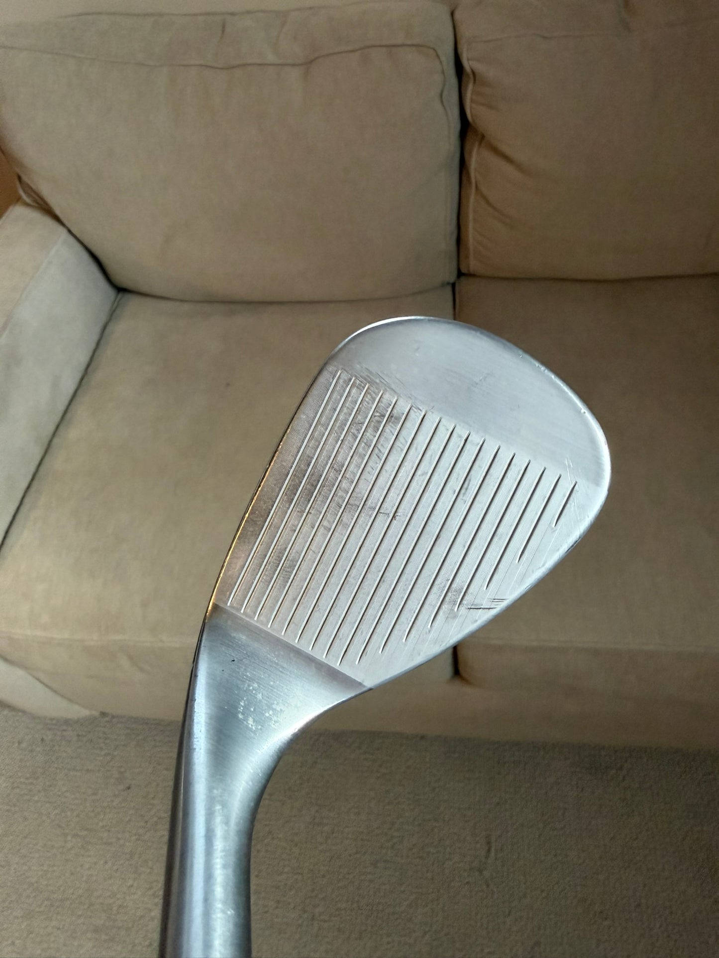 Titleist Vokey SM10 Tour Chrome Sand Wedge 56° / 14 Wedge Flex 35.5″ NICE