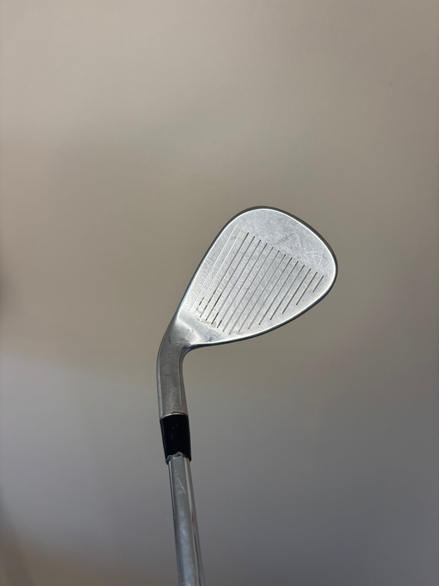 Callaway Rogue CF18 Sand Wedge 54° Steel Shaft Regular Flex 35″ NICE