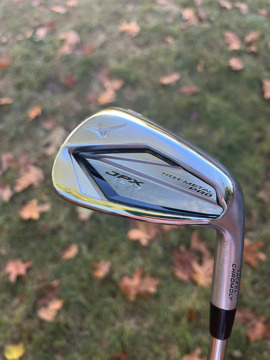 Mizuno JPX 923 Hot Metal Pro Pitching Wedge KBS Tour 130 Extra Stiff 35.75″ NICE