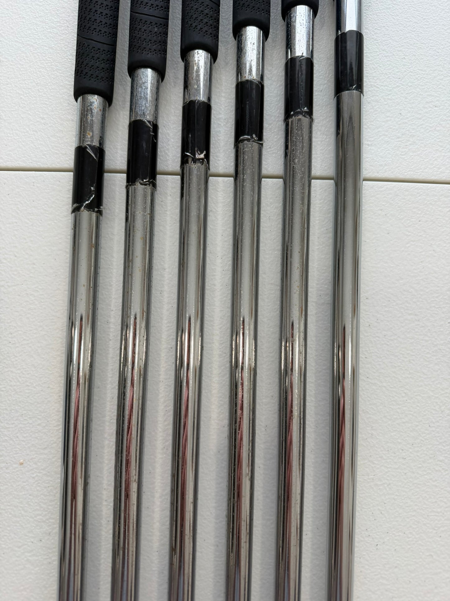 Photo of Taylormade Firesole Iron Set Regular Flex Rifle R-80