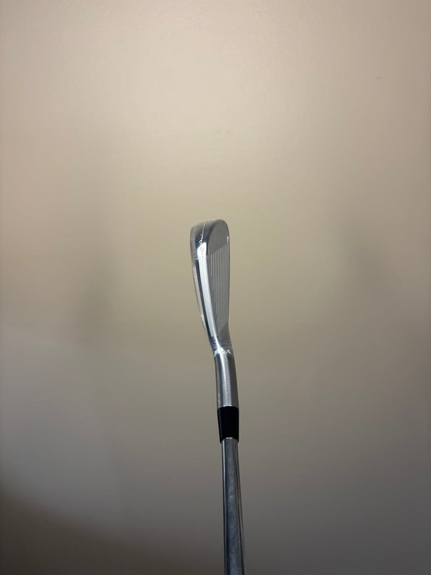 Mizuno JPX 925 Hot Metal Pro 4-Iron DG 105 S300 Stiff Flex Lefty 38.5″ NEW