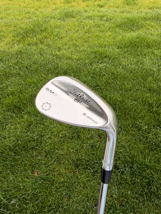Titleist Vokey SM6 Tour Chrome Wedge 56° / 10 Stock Wedge Flex 35.25″