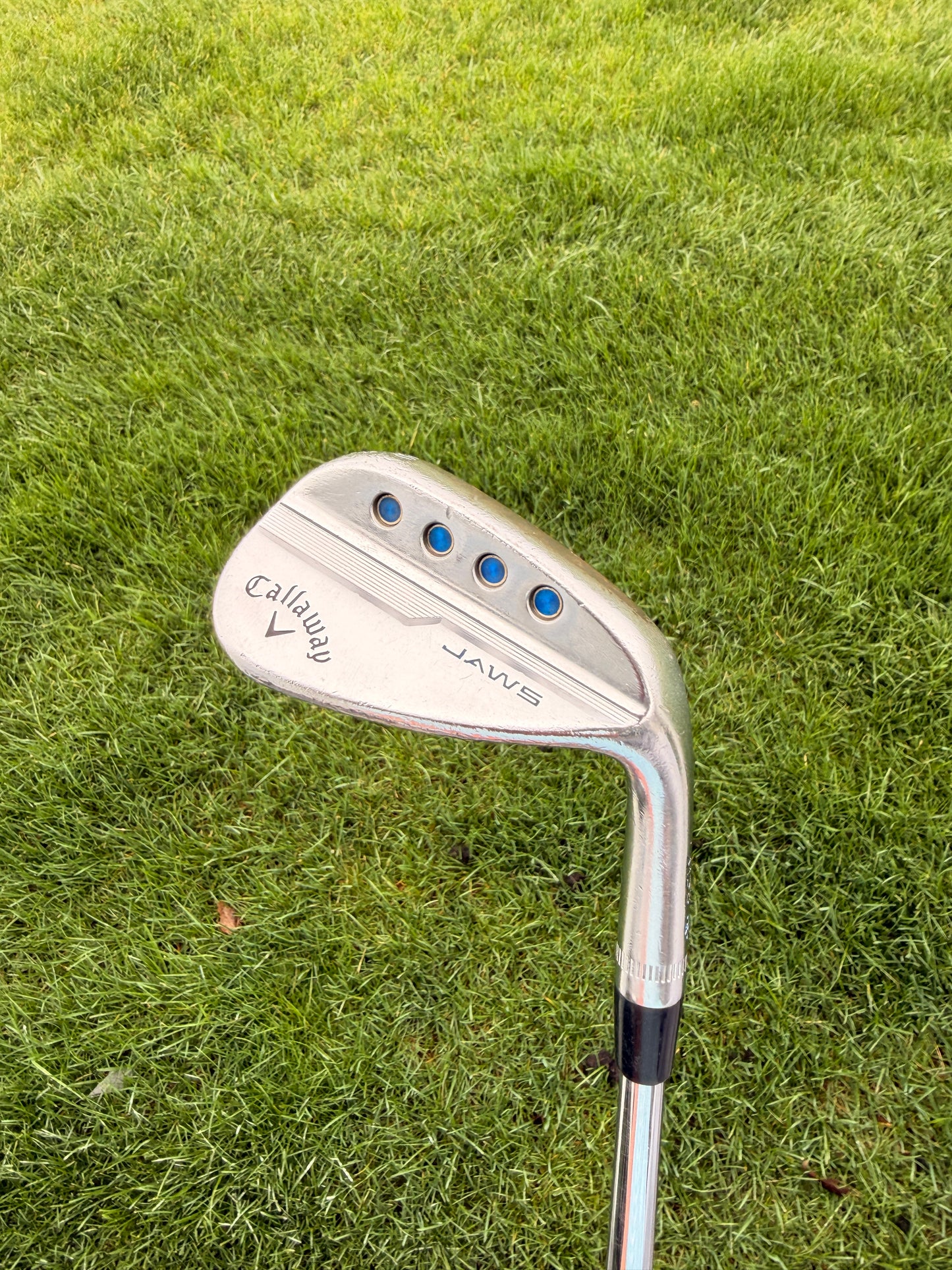 Callaway Jaws MD5 Platinum Chrome Wedge 50° / 10 DG 115 Stiff Flex 35.5″