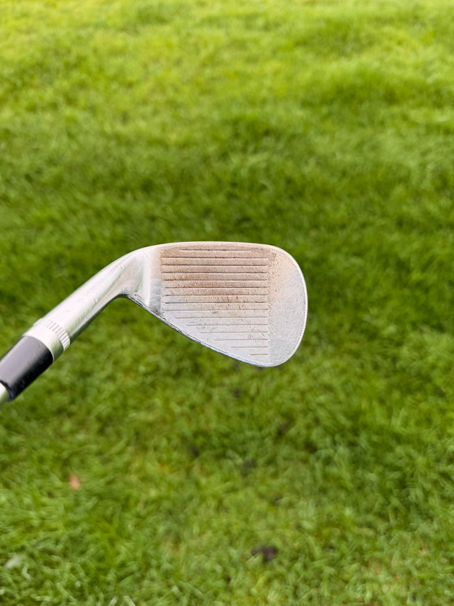 Callaway Jaws MD5 Platinum Chrome Wedge 50° / 10 DG 115 Stiff Flex 35.5″