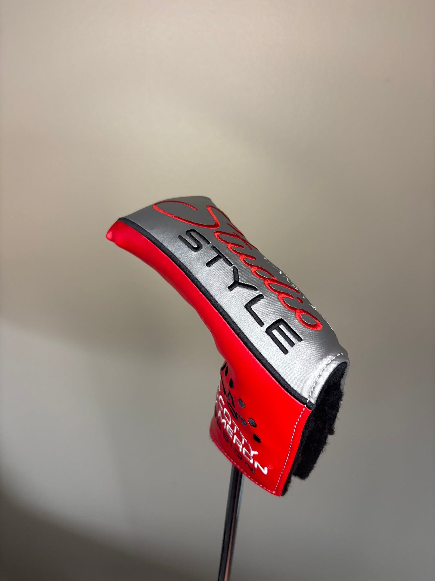 Scotty Cameron 2025 Studio Style Newport 2.5+ Putter 34″ +HC NEW