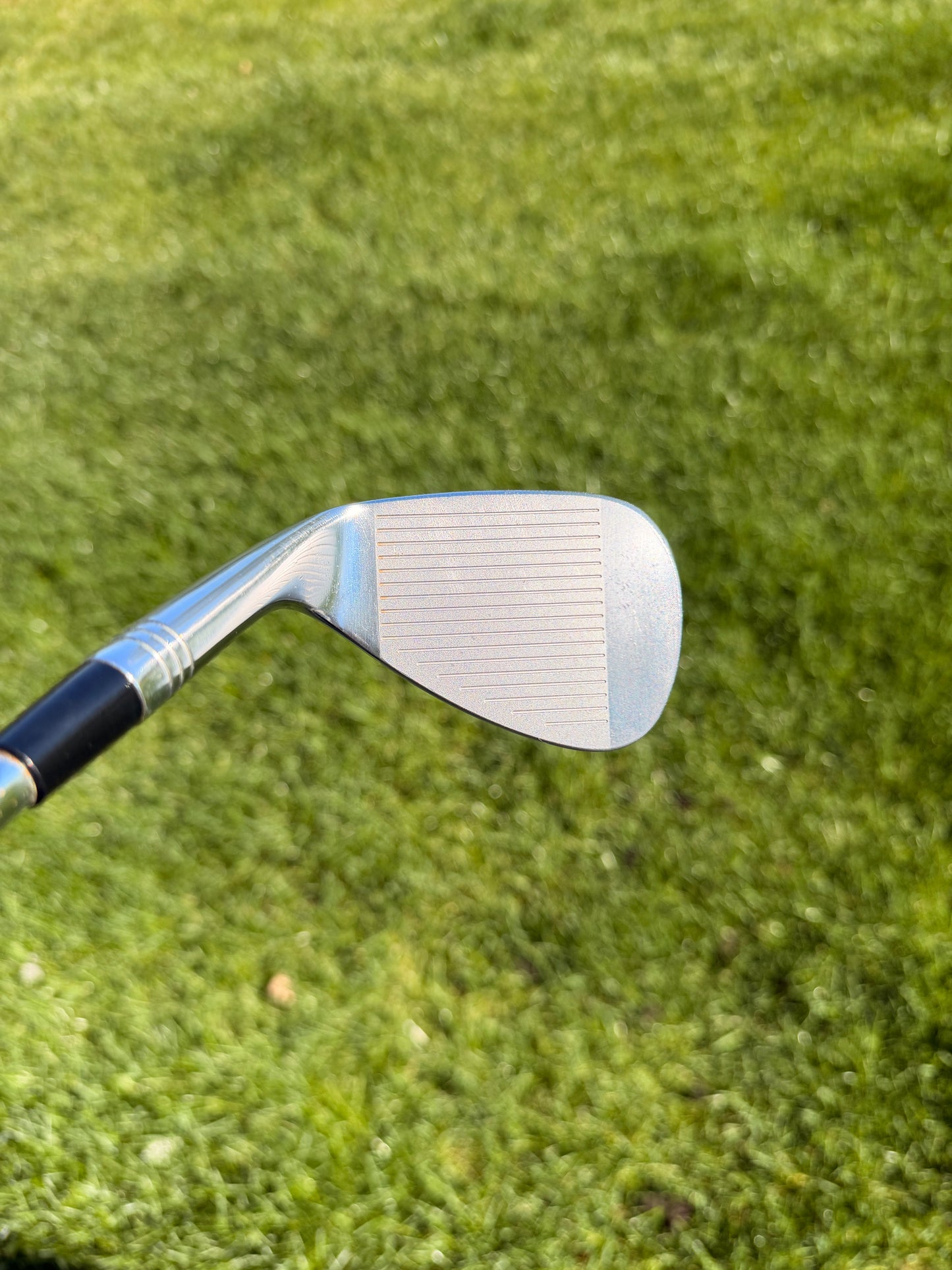Photo of TaylorMade Milled Grind Satin Chrome Wedge 58° Wedge Flex Dynamic Gold