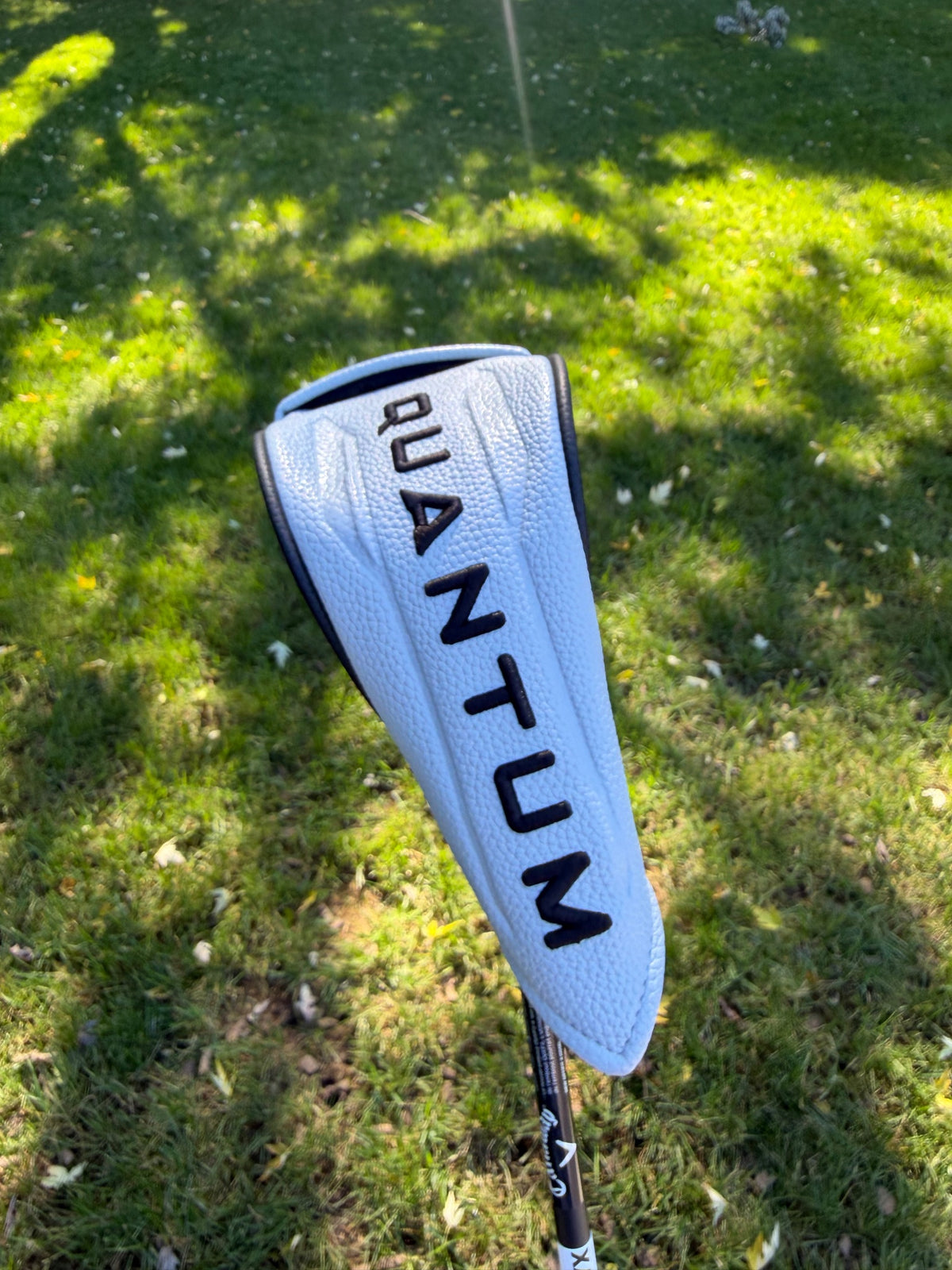 Callaway Quantum Max Fast 6 Hybrid 28° Vanquish R2 Senior Flex 38.75" +HC MINT — photo 11