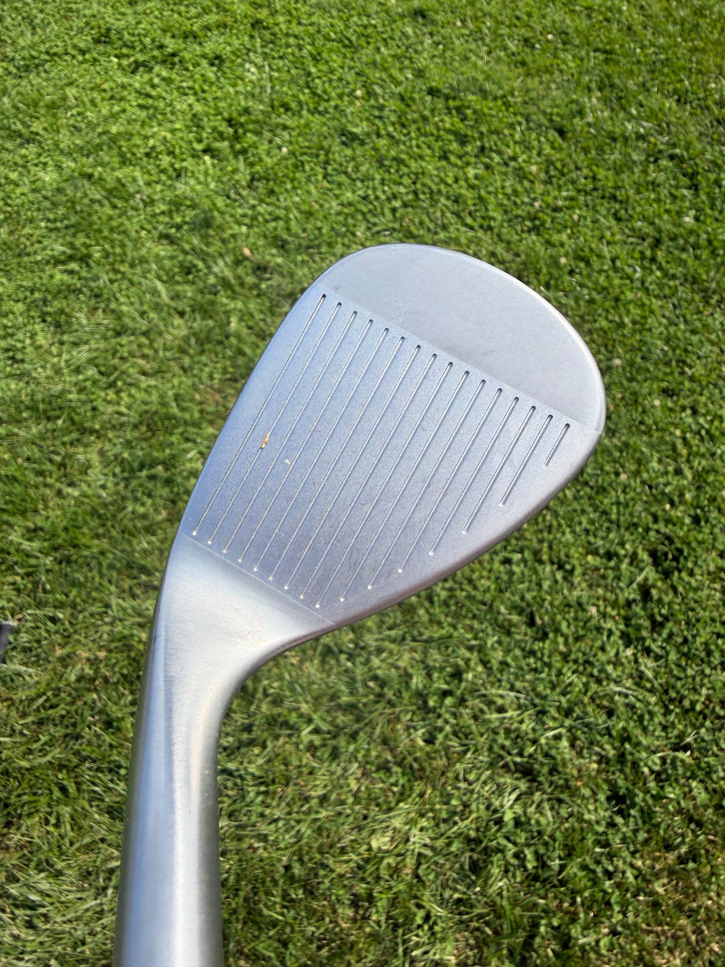 Titleist Vokey 200 Gap Wedge 52° / 8 Dynamic Gold Wedge Flex 35.75" NEAR MINT — photo 2