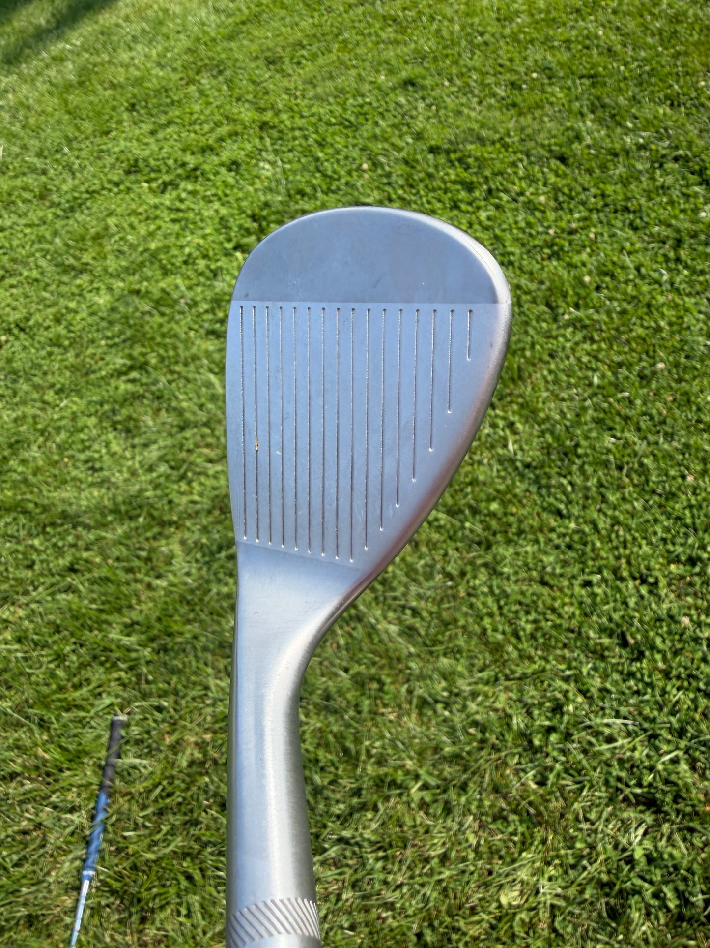 Titleist Vokey 200 Gap Wedge 52° / 8 Dynamic Gold Wedge Flex 35.75" NEAR MINT — photo 3