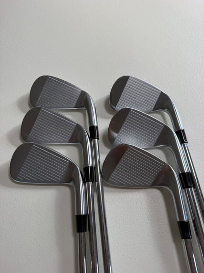 Callaway Quantum Max Iron Set 5-PW KBS Max Regular Flex Lefty MINT — photo 2
