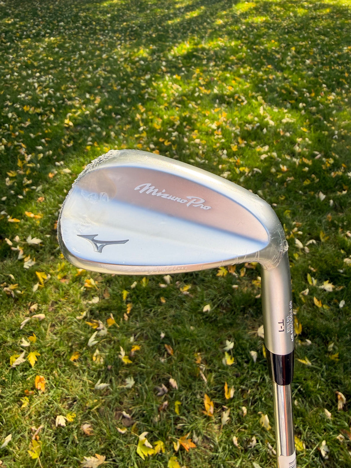 Mizuno Pro T-1 Soft White Satin Gap Wedge 52° / 10 DG S400 Stiff Flex 35.5" NEW