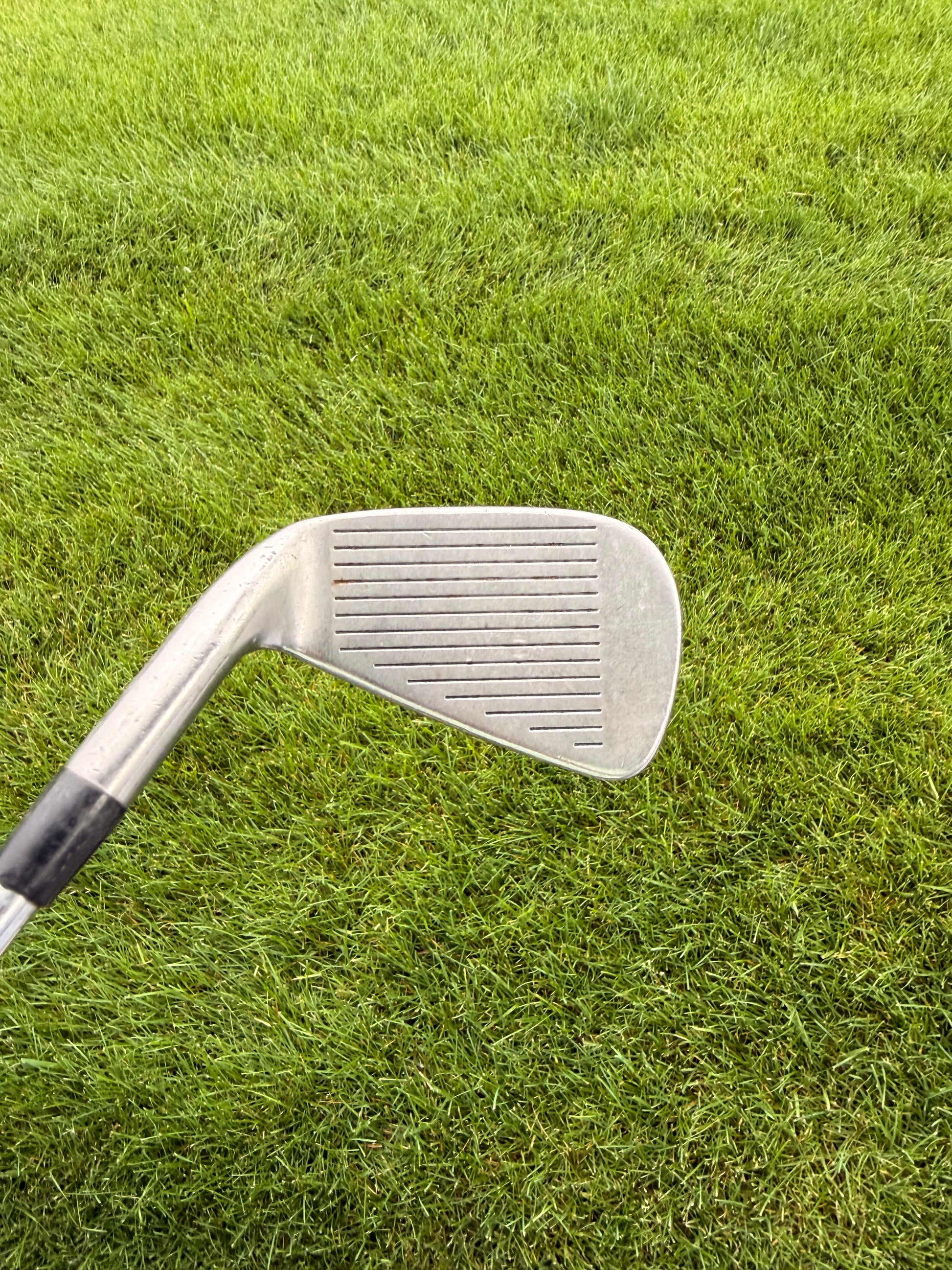 Photo of Titleist DCI 981 4-Iron Regular Flex Tt Gold Plus