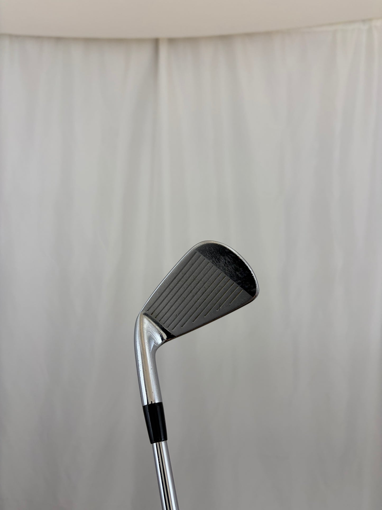 Titleist AP2 7-Iron Dynamic Gold Stiff Flex 37″ NICE