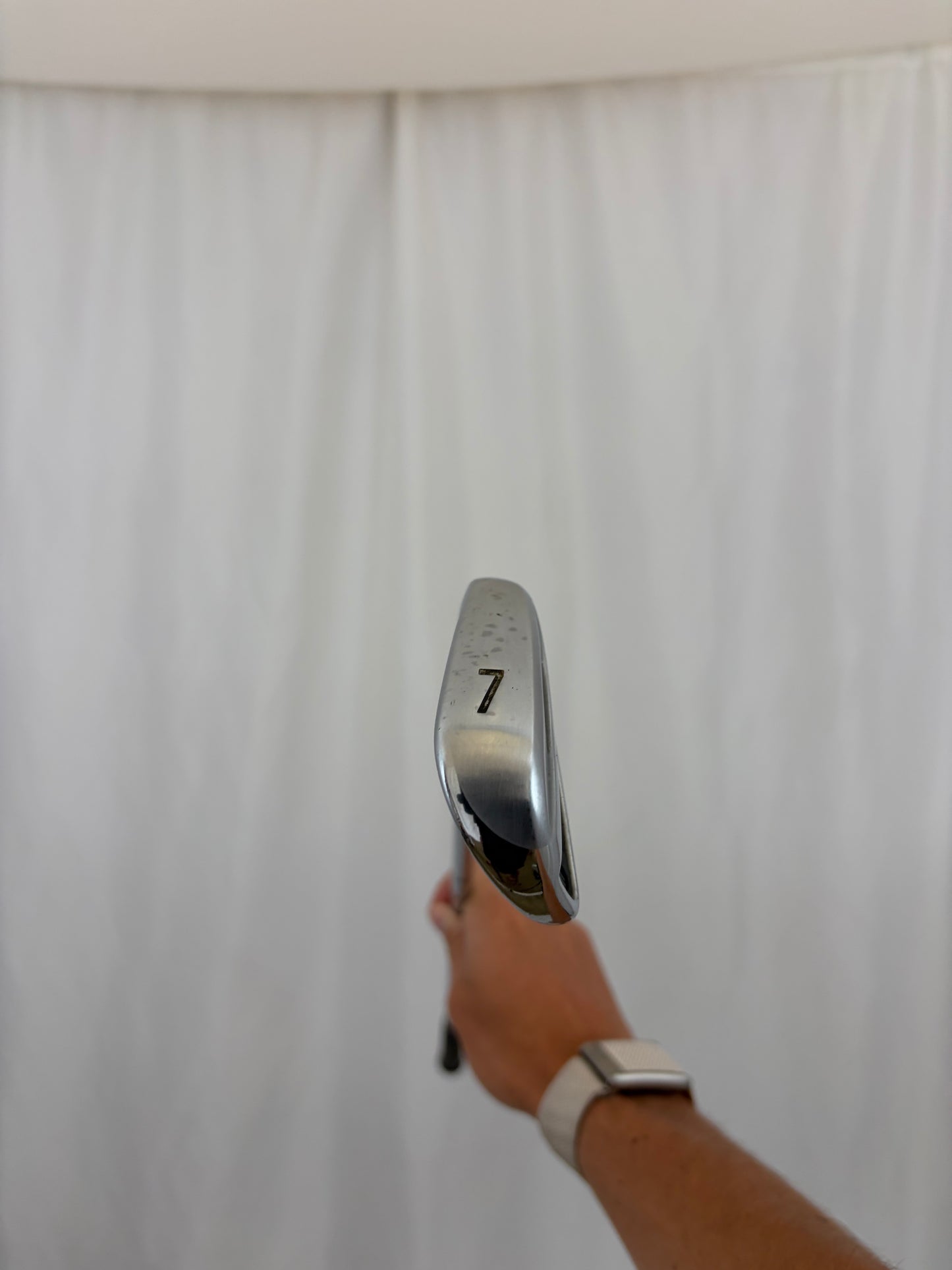 Titleist AP2 7-Iron Dynamic Gold Stiff Flex 37″ NICE