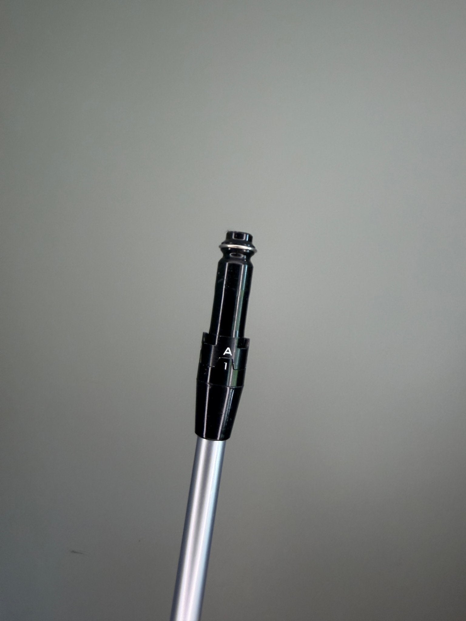 Fujikura Vista PRO Regular Flex Driver Shaft Titleist Tip 44.25" NICE — photo 5