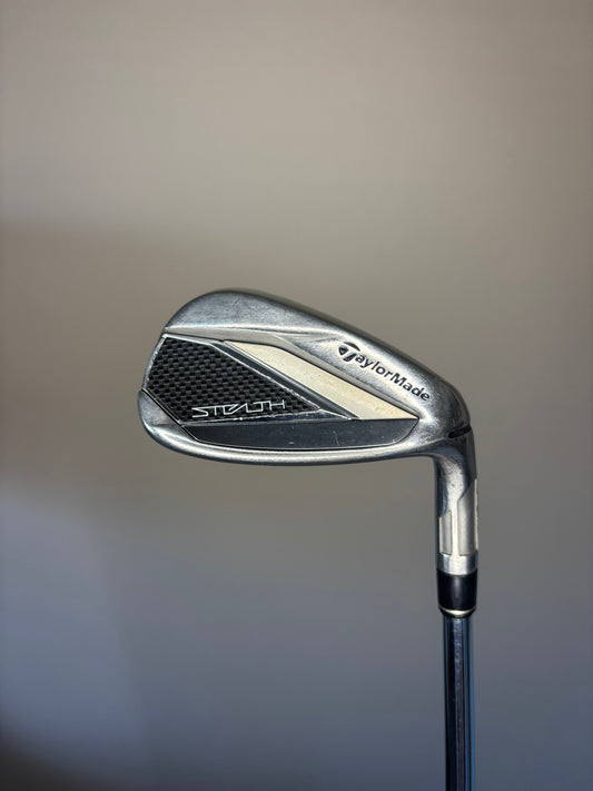 Taylormade Stealth Gap Wedge 49° KBS Tour Lite Stiff Flex 35.5″ NICE