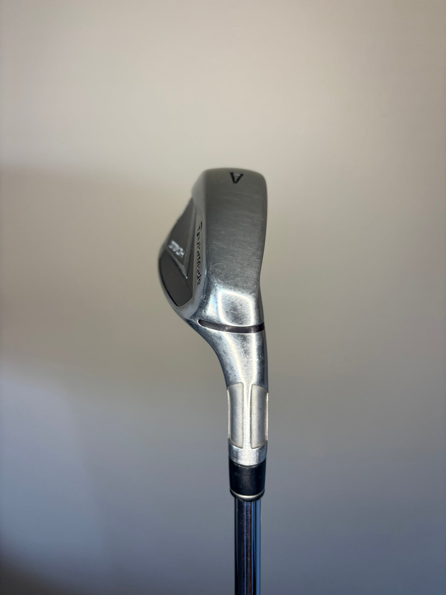 Taylormade Stealth Gap Wedge 49° KBS Tour Lite Stiff Flex 35.5″ NICE