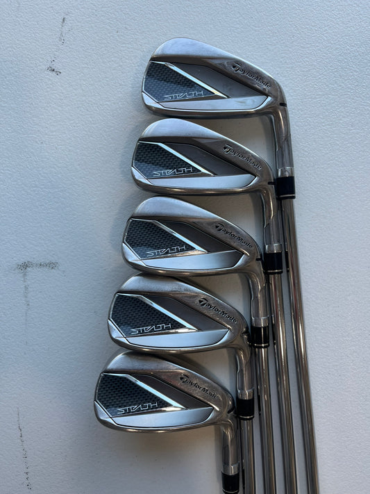 Taylormade Stealth Iron Set 6-PW KBS Max MT 85 Regular Flex Standard NICE