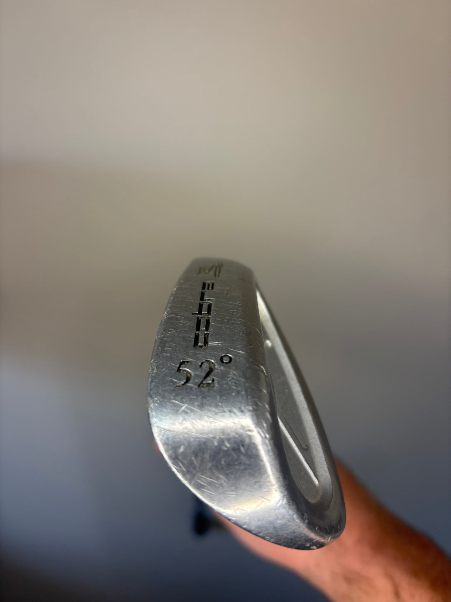 Cobra CXI Gap Wedge 52° Dynalite Regular Flex 36″