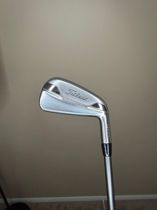 Photo of Titleist U 500 Utility 2-Iron Extra Stiff Flex Hzrdus Smoke
