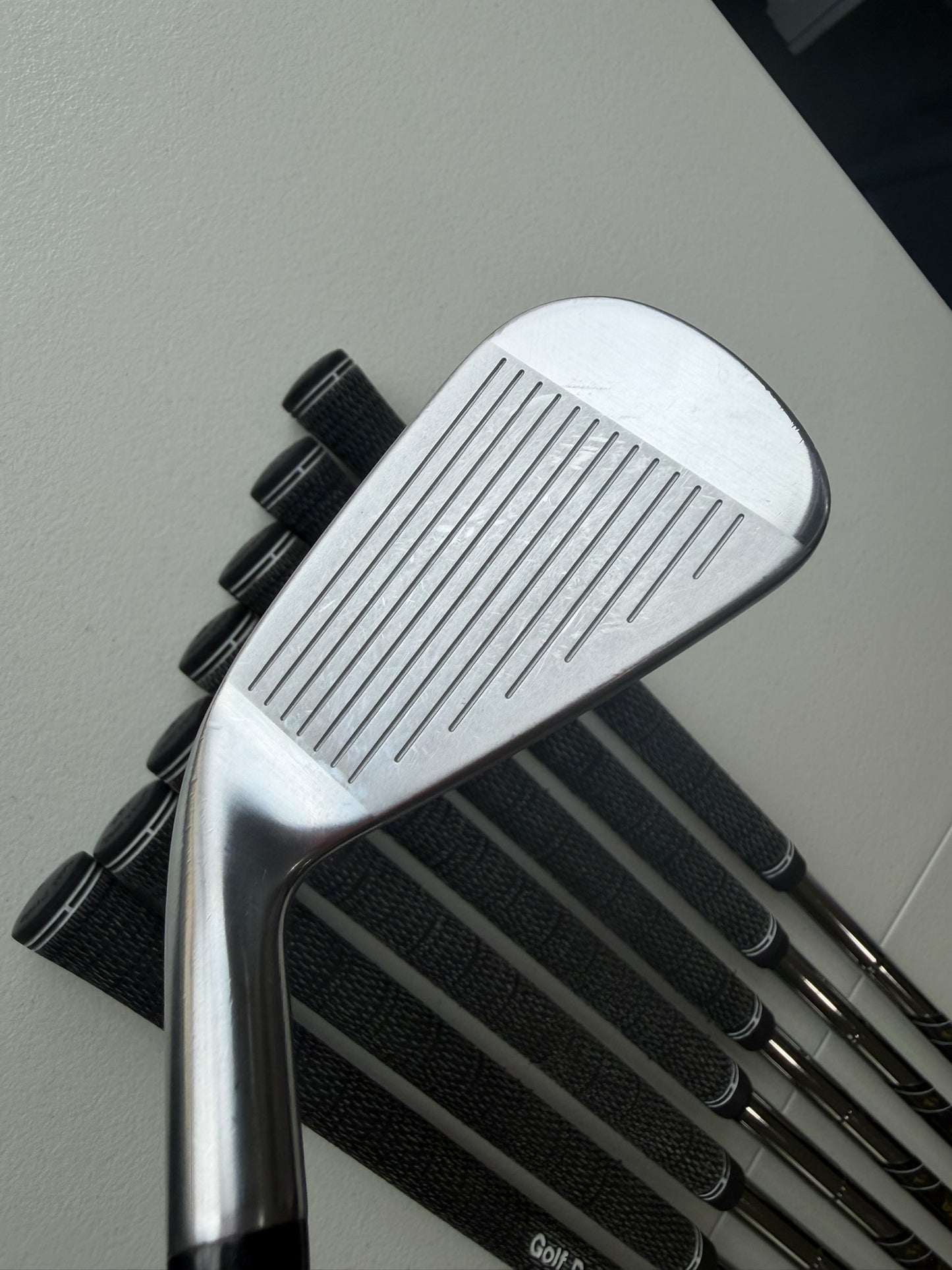 Photo of Cobra 3DP Tour Iron Set Stiff Flex Dg Mid 115 S300