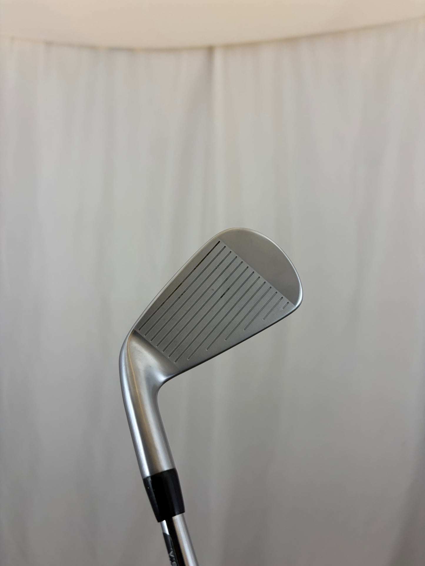 Titleist T250 5-Iron Project X Stiff Flex 37" NICE