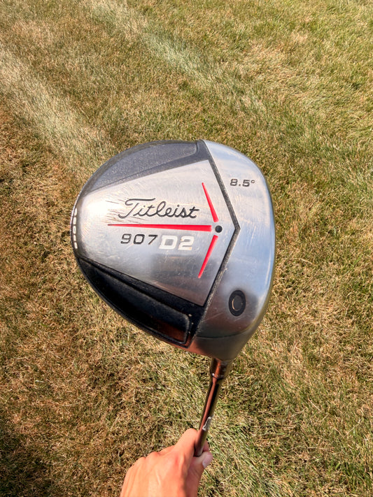 Titleist 907 D2 Driver 8.5° Fujikura Speeder Stiff Flex 44.5" +HC
