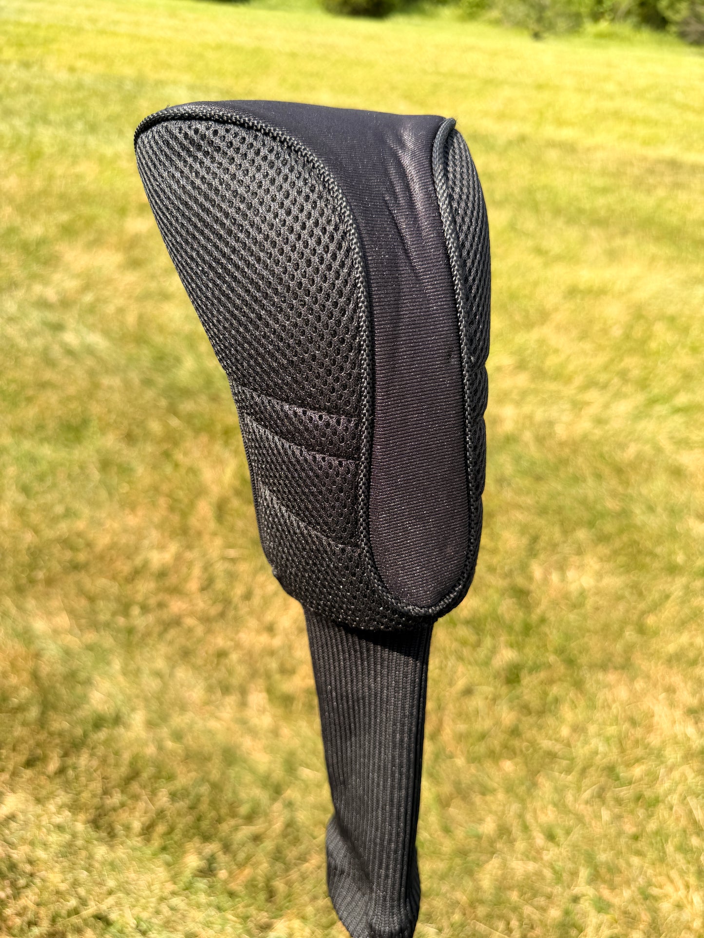 Titleist 907 D2 Driver 8.5° Fujikura Speeder Stiff Flex 44.5" +HC