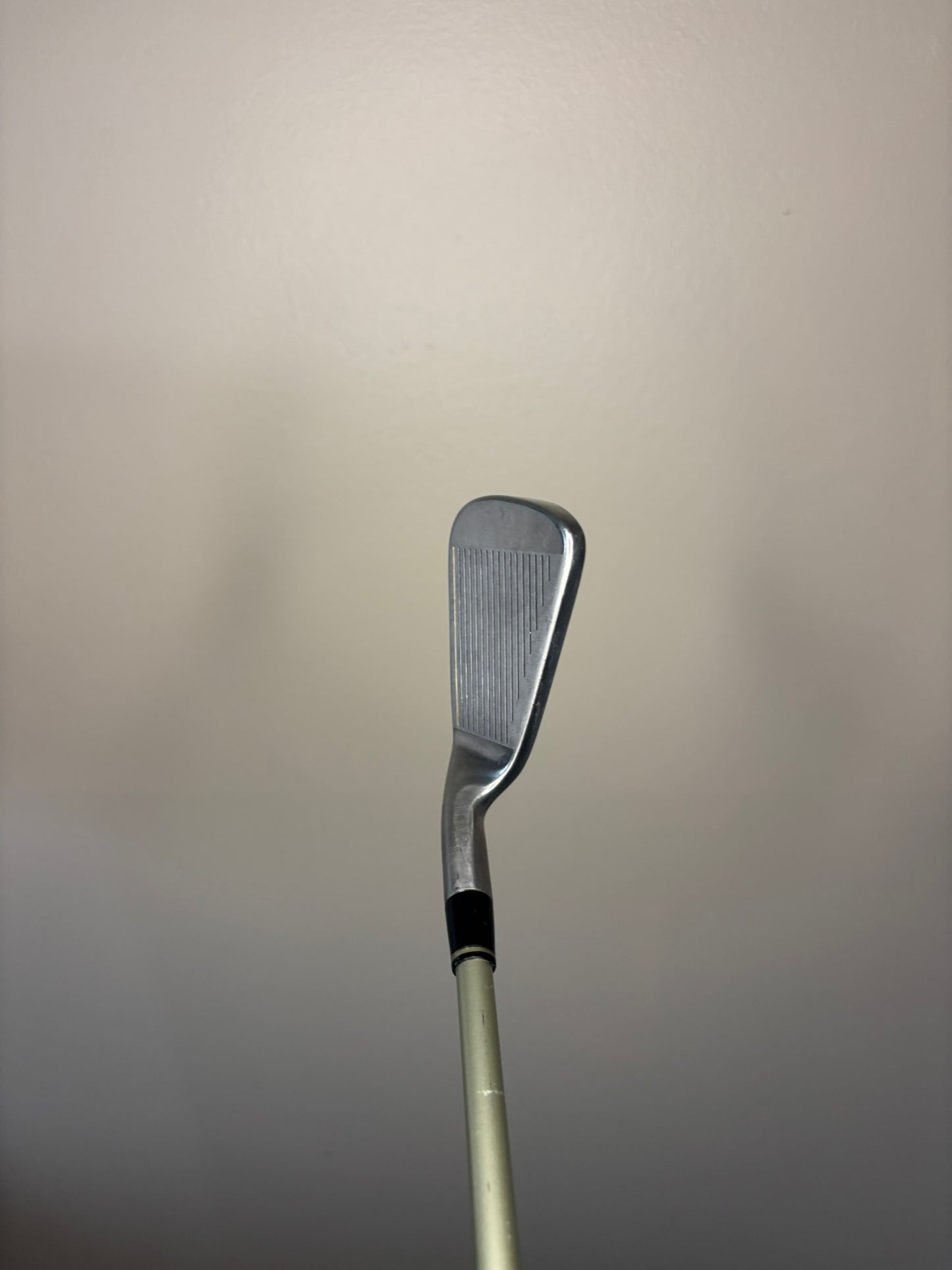 Titleist DCI Gold Oversize 7-Iron TriSpec Graphite Regular Flex 37″ NICE