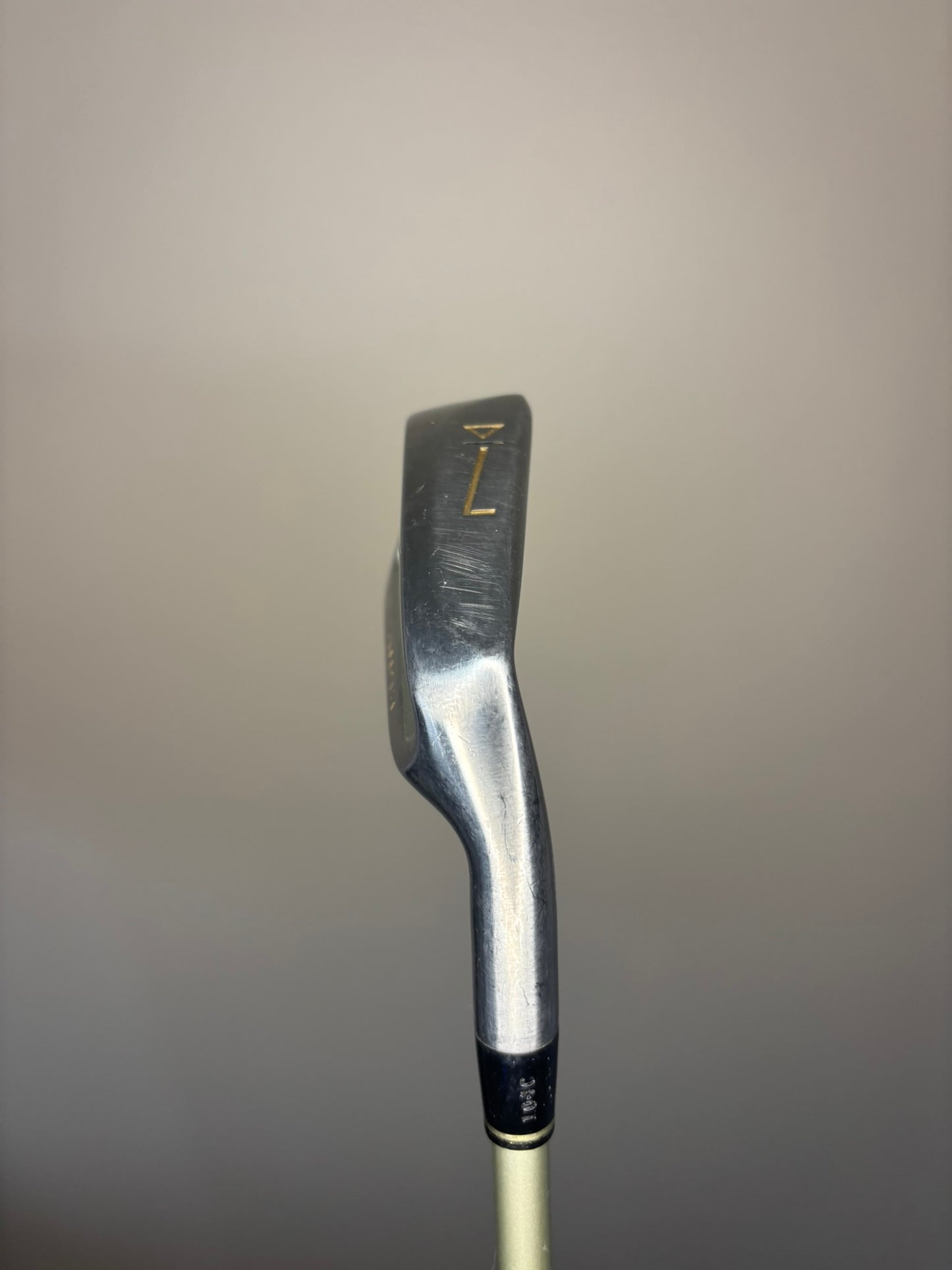 Titleist DCI Gold Oversize 7-Iron TriSpec Graphite Regular Flex 37″ NICE